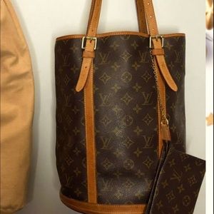 Louis Vuitton  - Marais Bucket GM w/Pochette